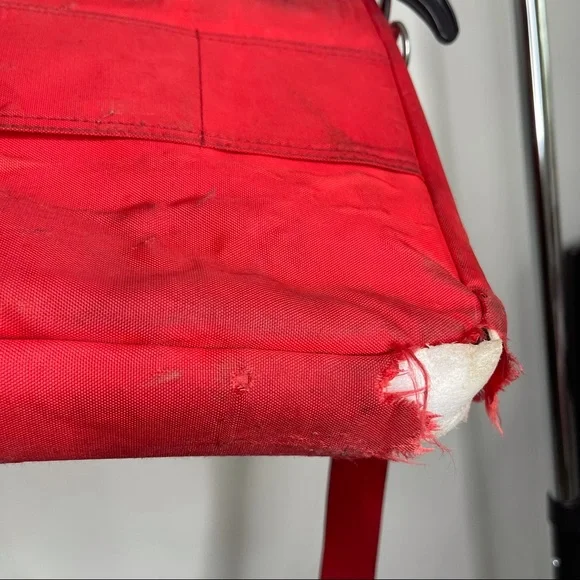 Hello Kitty Laptop Bag 💼 (severely damaged) - Picture 5 of 10